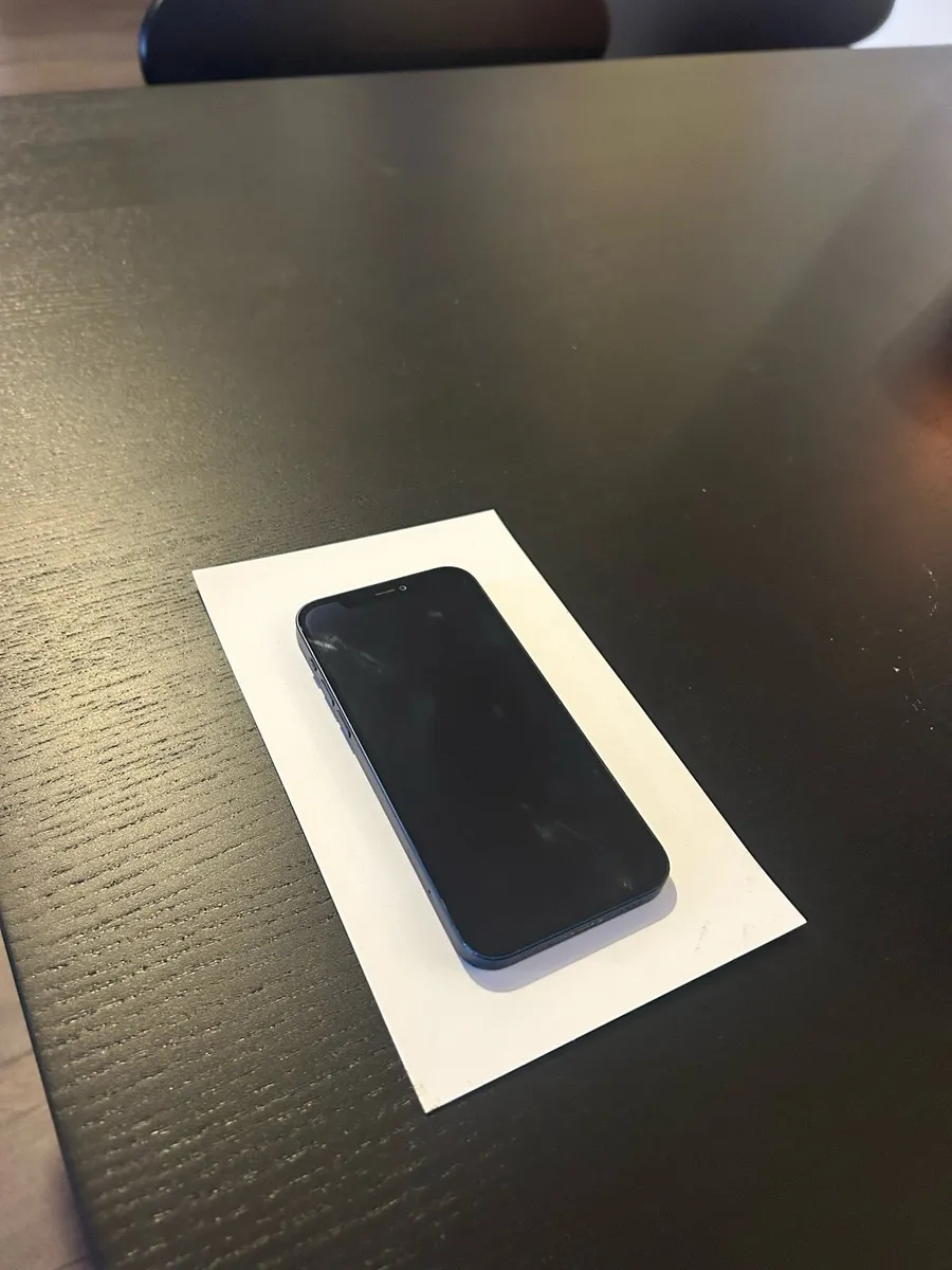 iPhone 12 - 64GB - Image 2