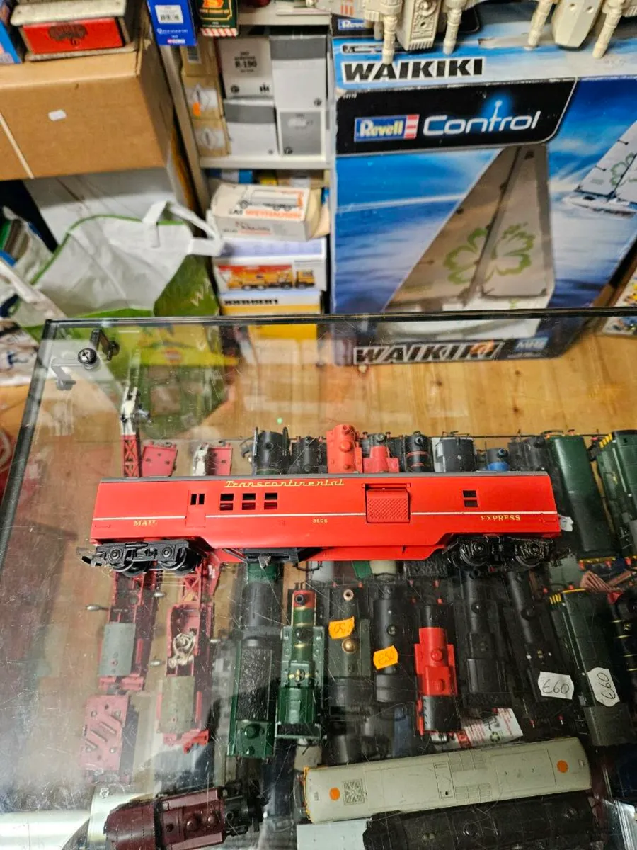 Hornby Triang OO Gauge Mail Carraige