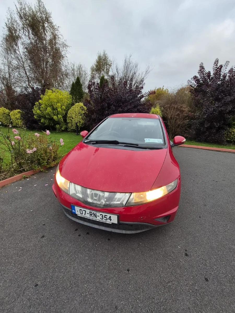 Honda Civic 2007 - Image 1