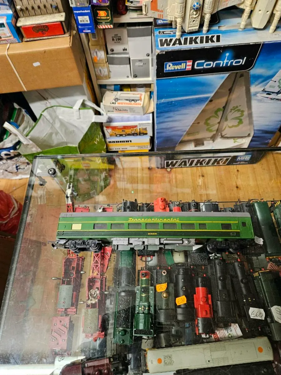 Hornby Triang OO Gauge Carraige - Image 2