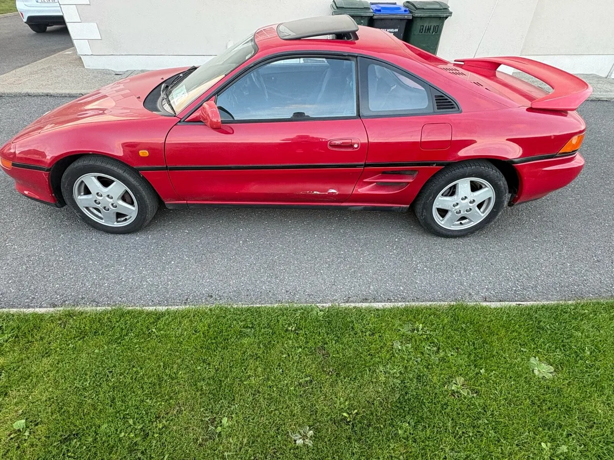 Toyota Mr2 - Image 2