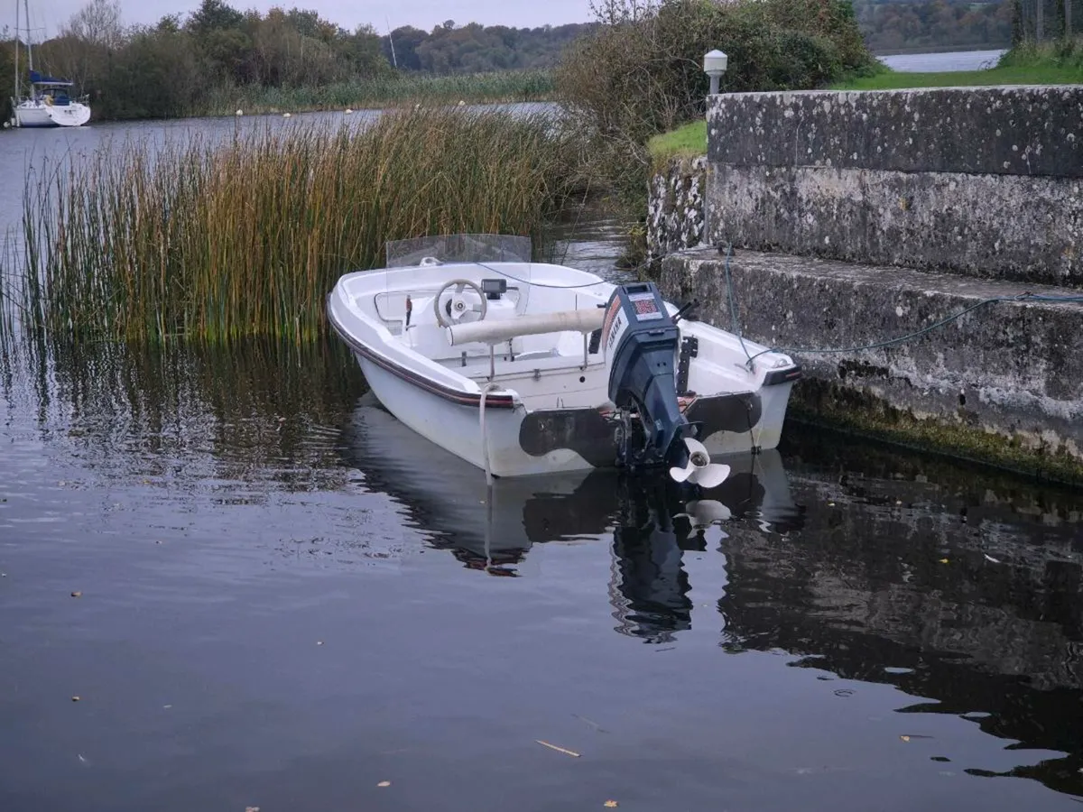17 foot dory - Image 3