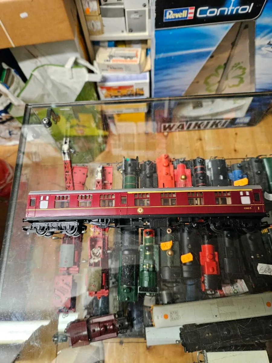 Hornby Triang OO Gauge Carraige - Image 2