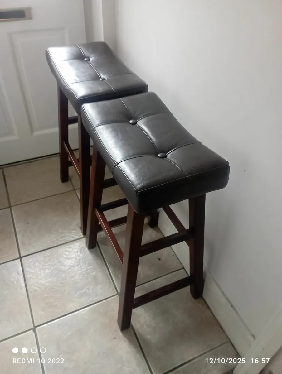 Pair of Contemporary Bar Stools, Backless - Image 1
