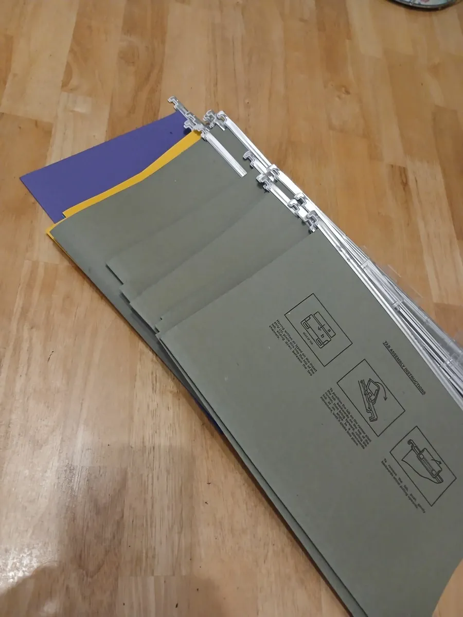 Filing cabinet dividers - Image 1