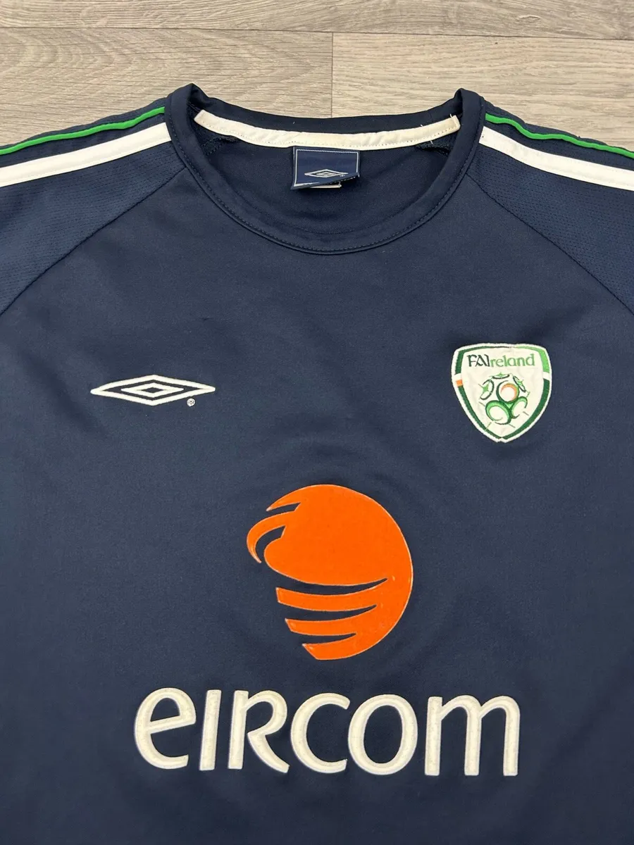 Vintage 00s Umbro Ireland Training Jersey Shirt L - Image 3