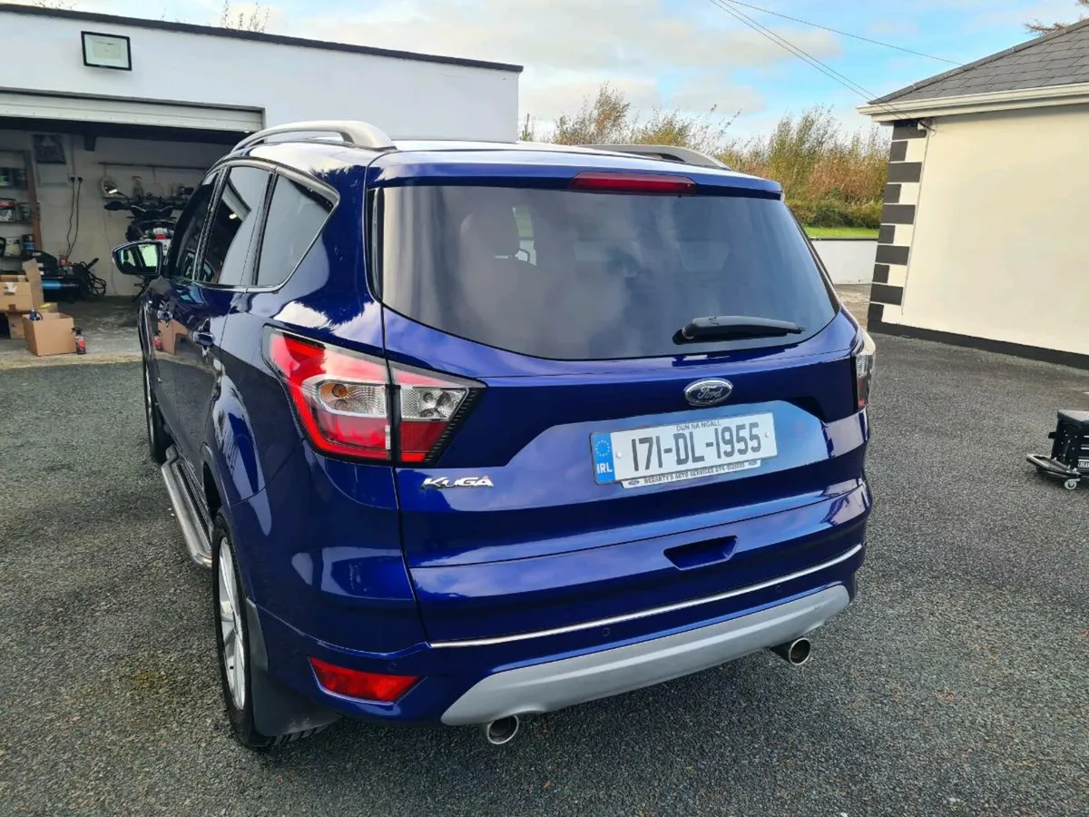 Car - Image 2