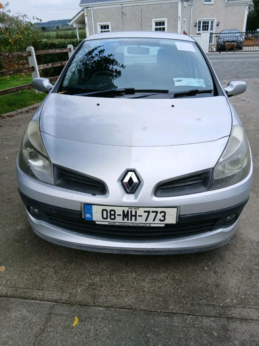 Renault Clio 1.2 - Image 1
