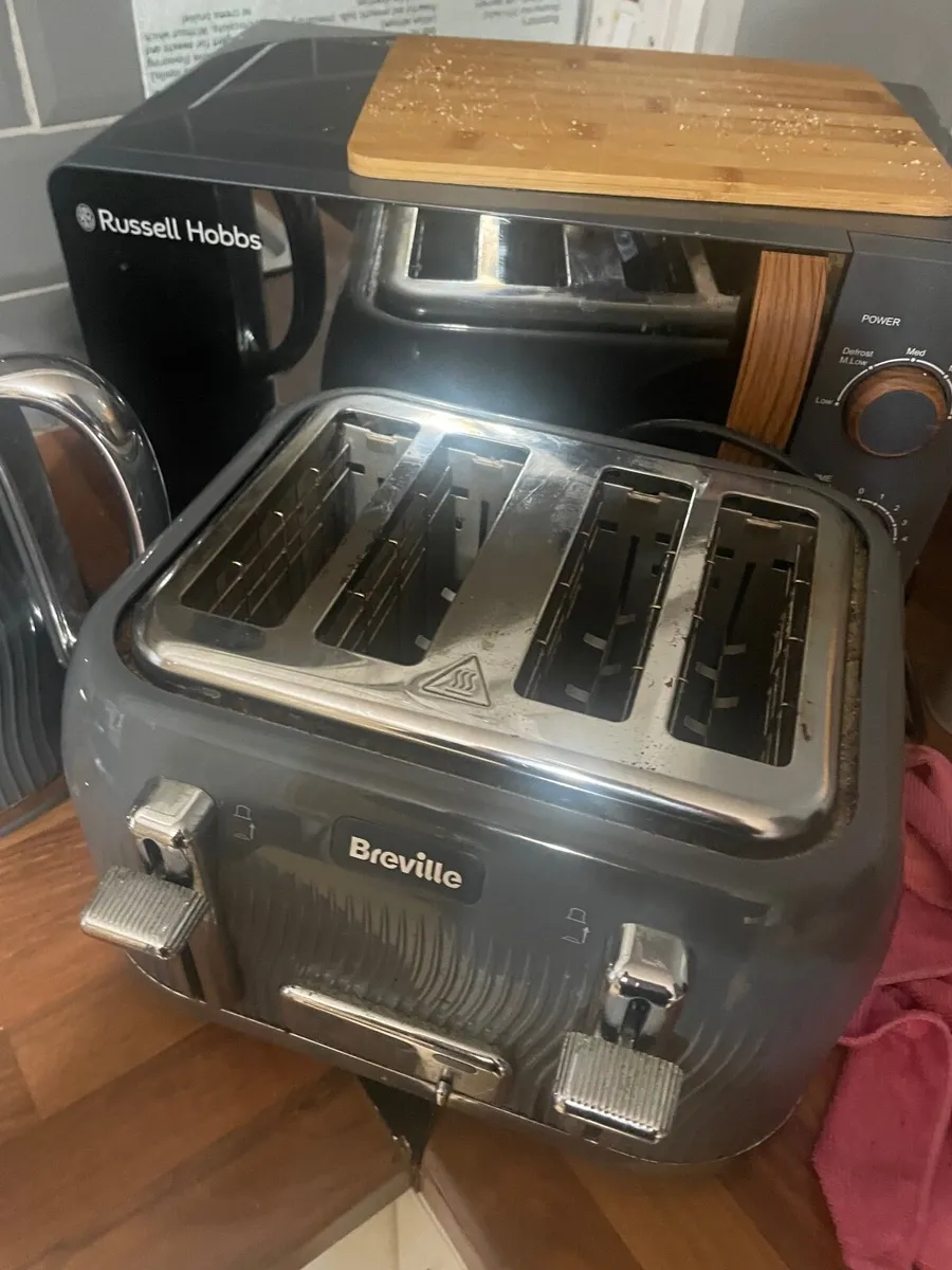 Kettle and toaster - Image 3