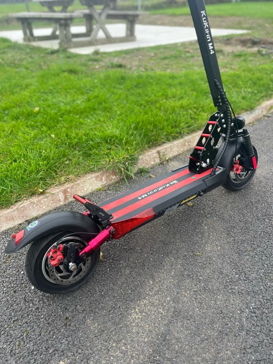 Kukirin m4 electric scooter - Image 4