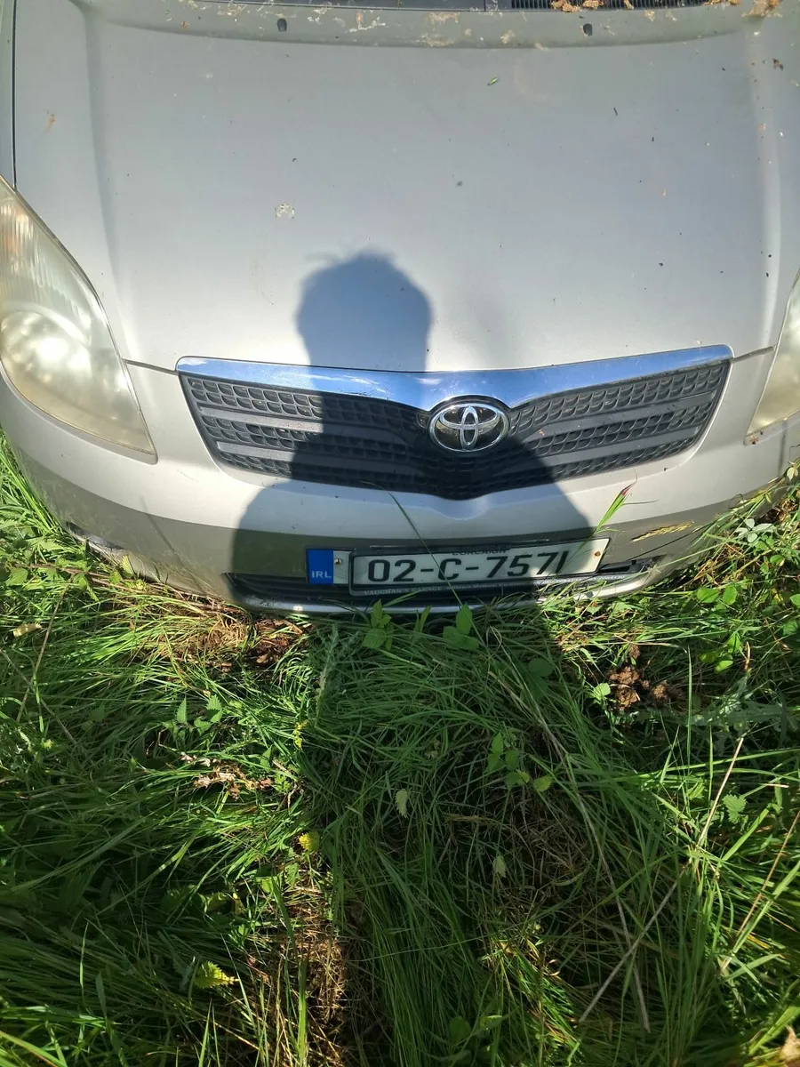 Toyota Corolla 2002 - Image 2