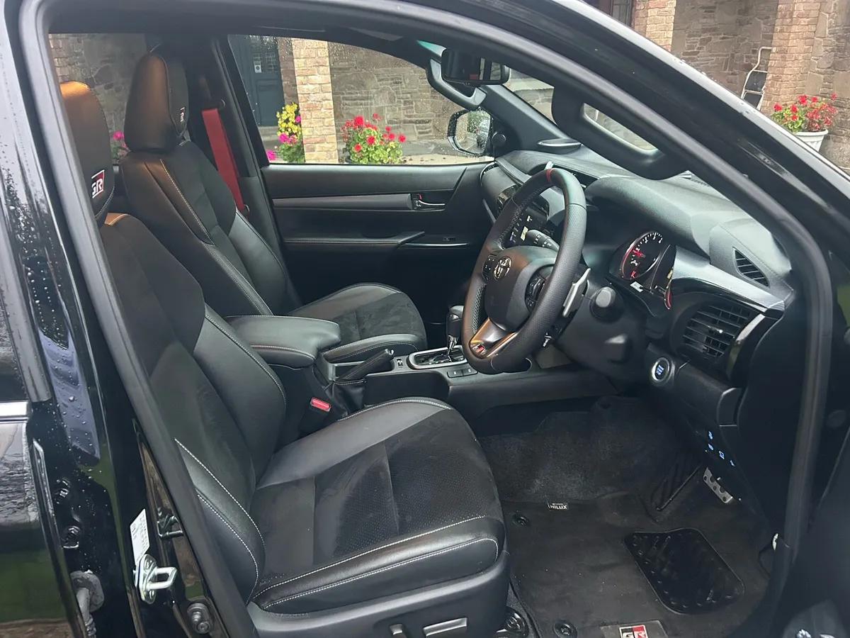 Toyota Hilux GR - Image 3