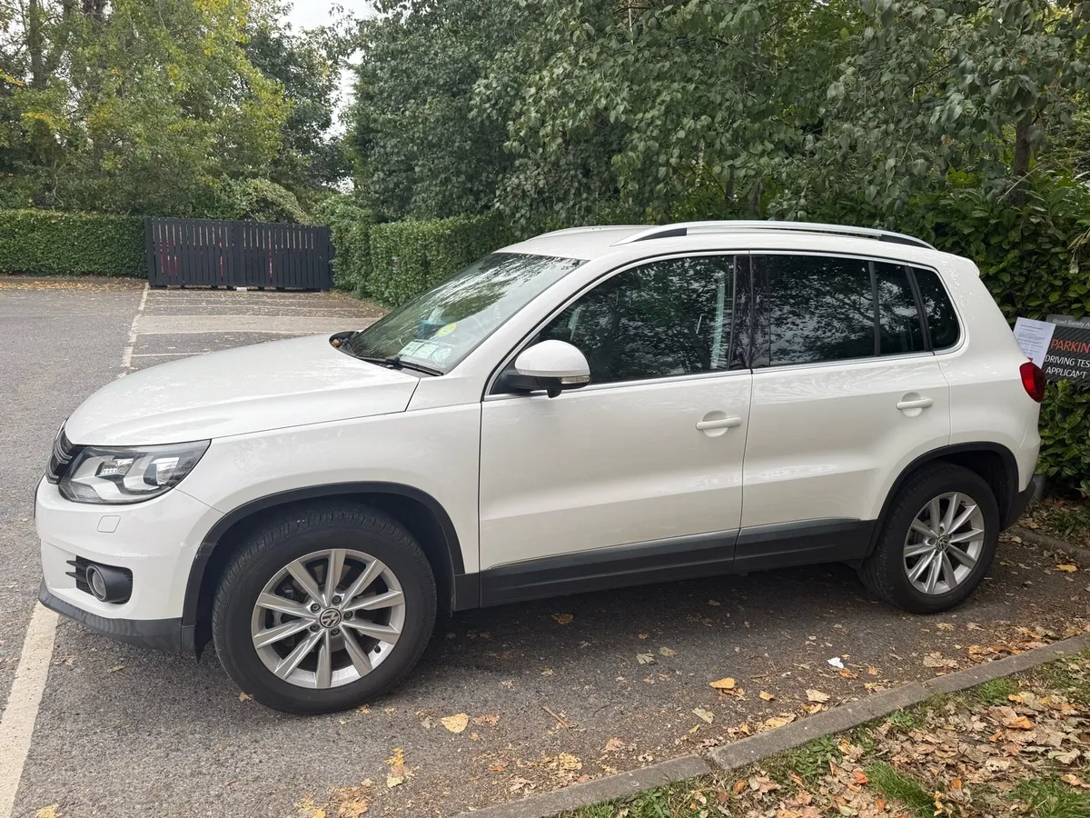 Volkswagen Tiguan low mileage new tyre - Image 1