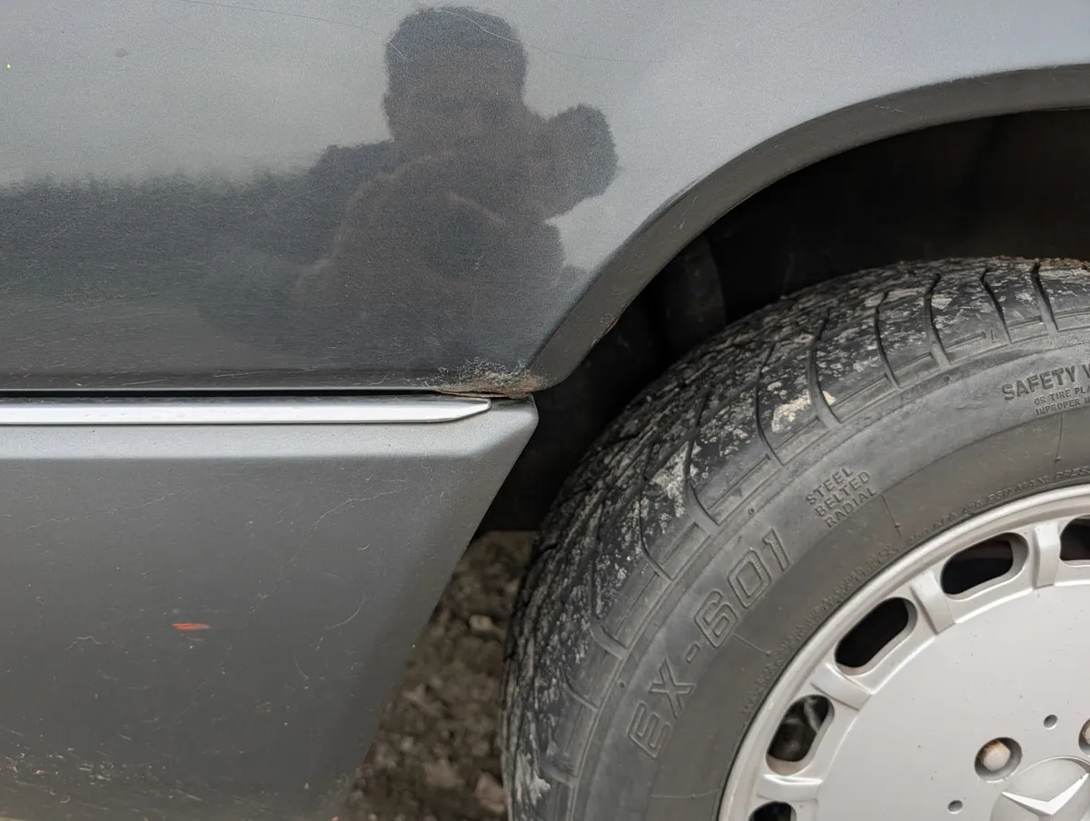 Mercedes-Benz W124 1990 - Image 4