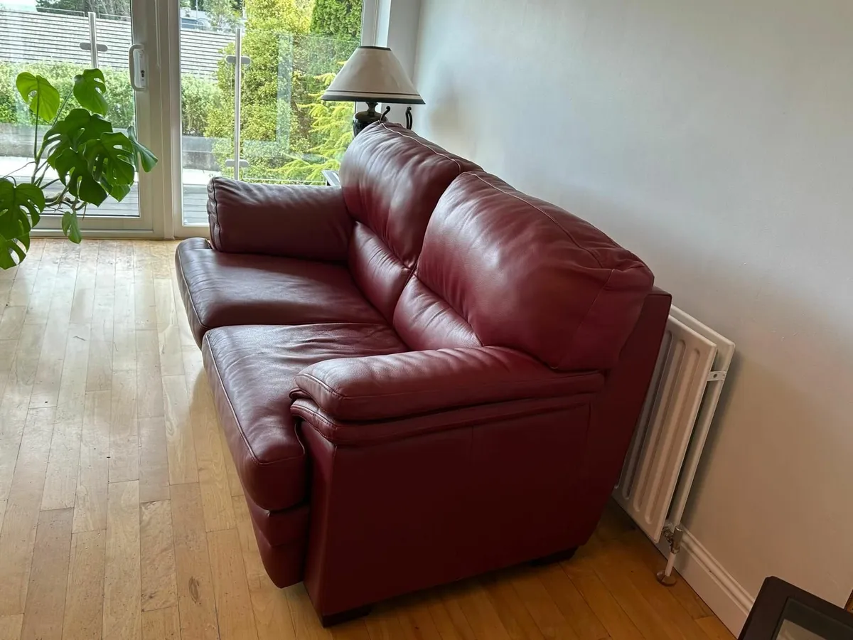 Two-seater red leather sofa - Image 3