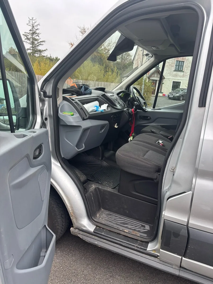 Ford Transit - Image 2