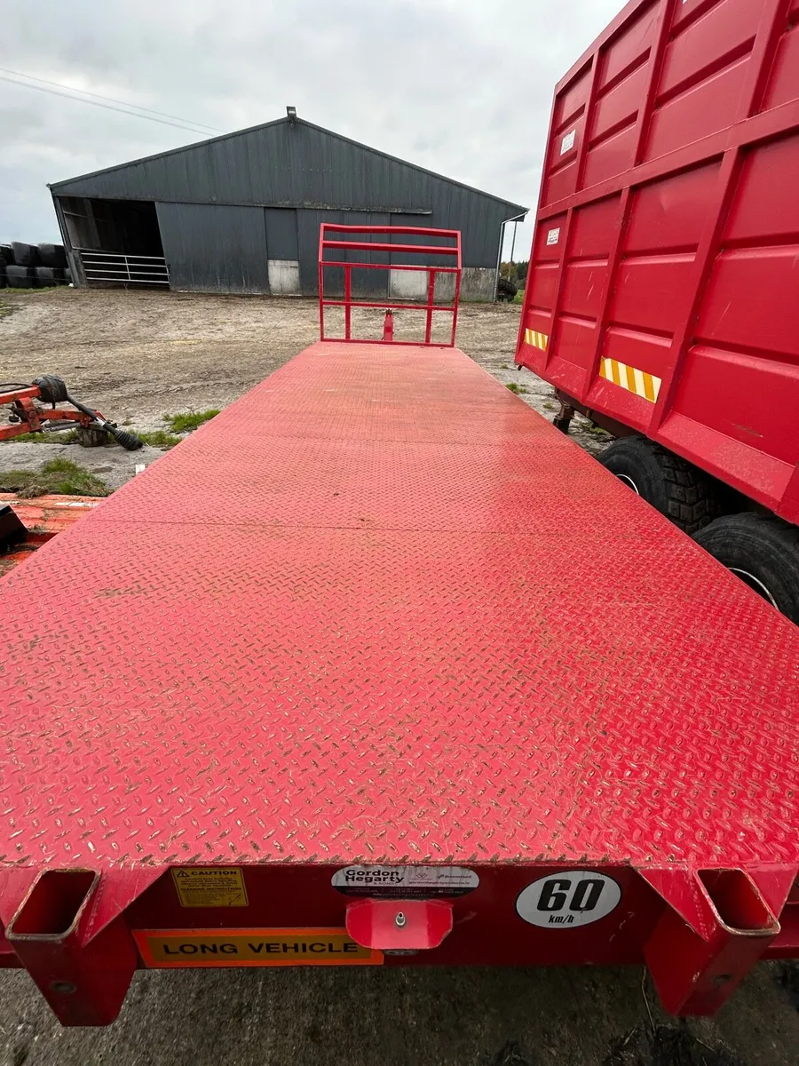 Broughan Bale Trailer - 28Ft 2 Years old - Image 3