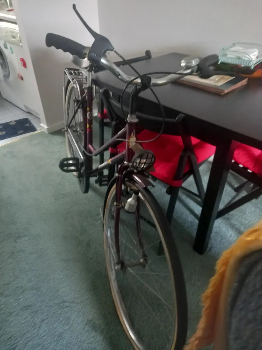 Ladies Bicycle - Image 4