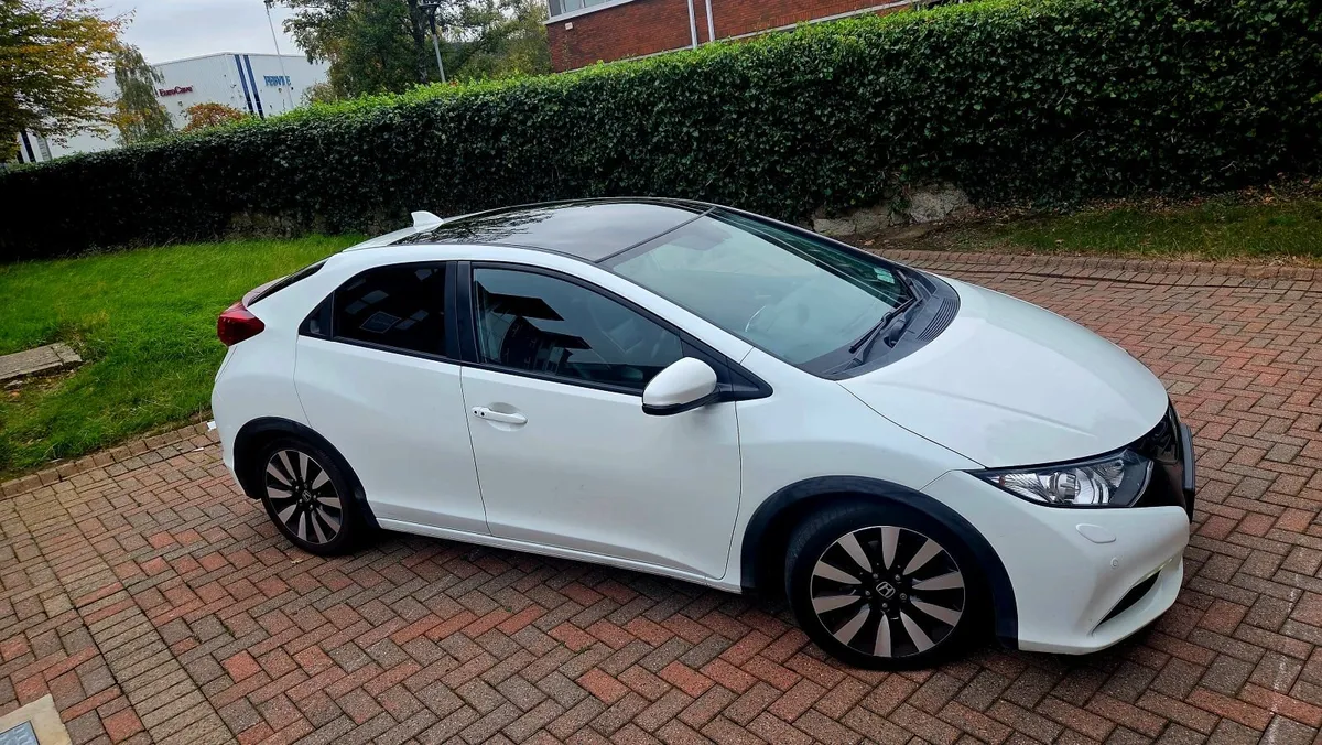 Honda Civic 1.6I DTEC EX PLUS TOP OF THE RANGE - Image 1