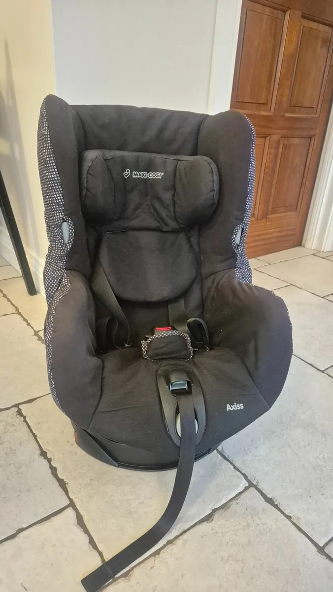 Maxi Cosi Toddler Car Seat - Image 1