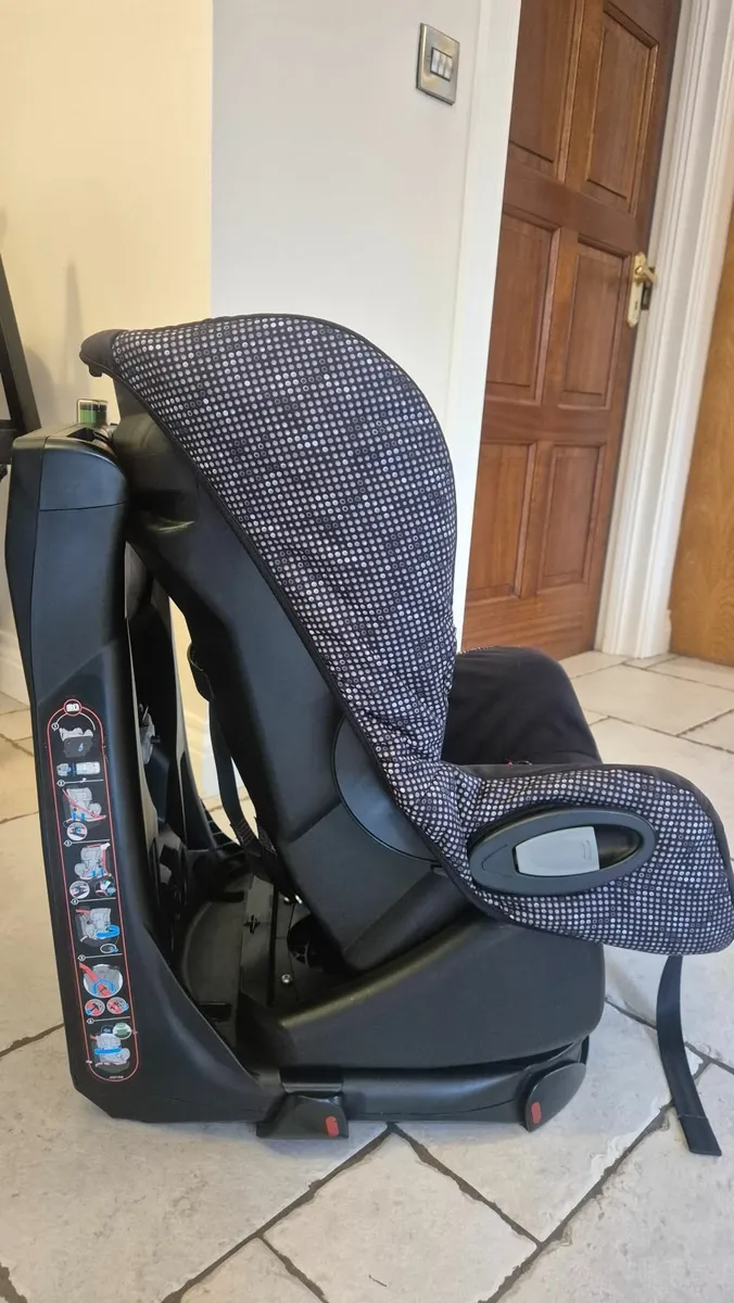 Maxi Cosi Toddler Car Seat - Image 3