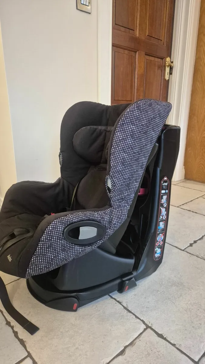 Maxi Cosi Toddler Car Seat - Image 4