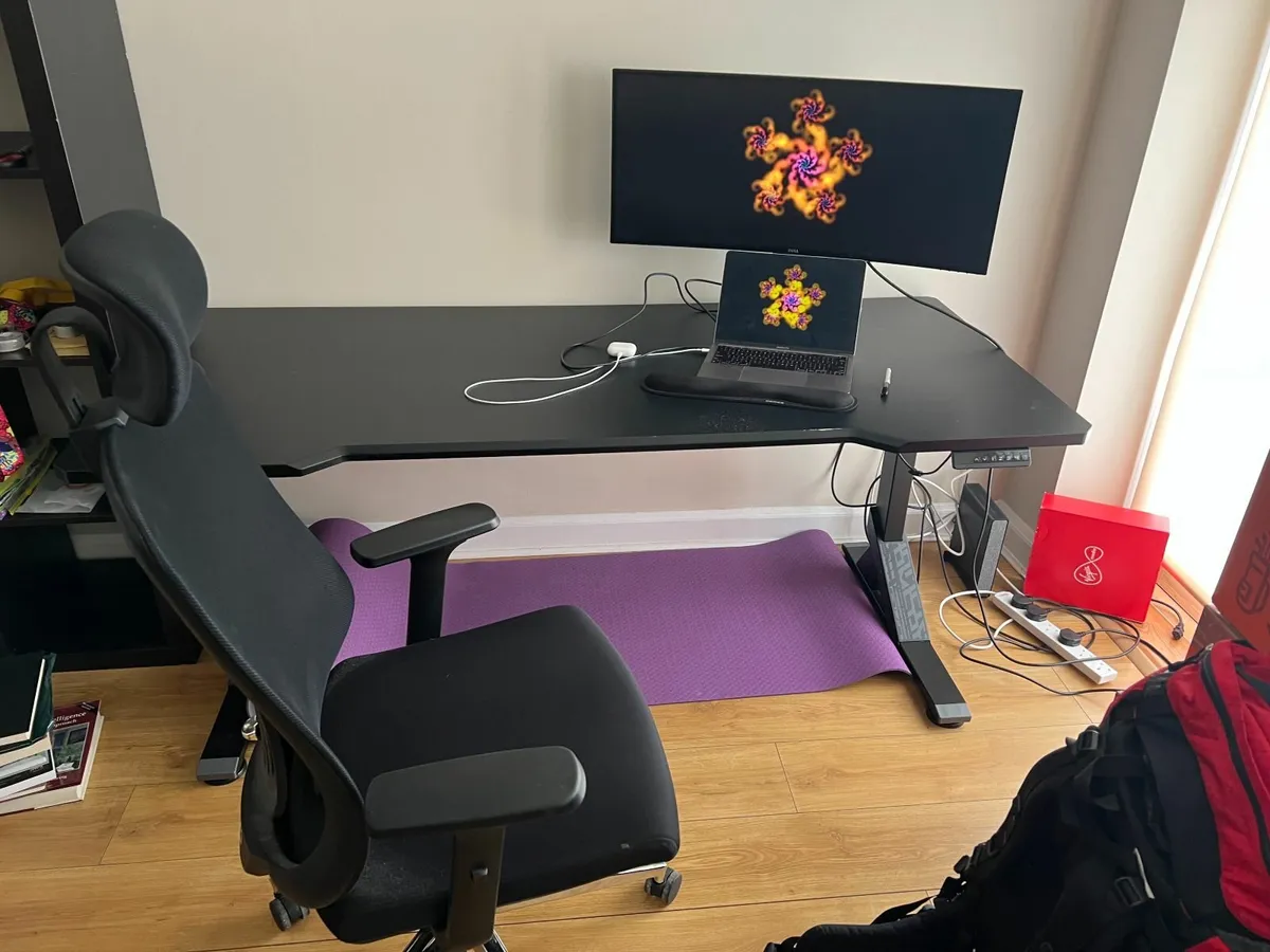 Computer desk / standing desk - Image 1