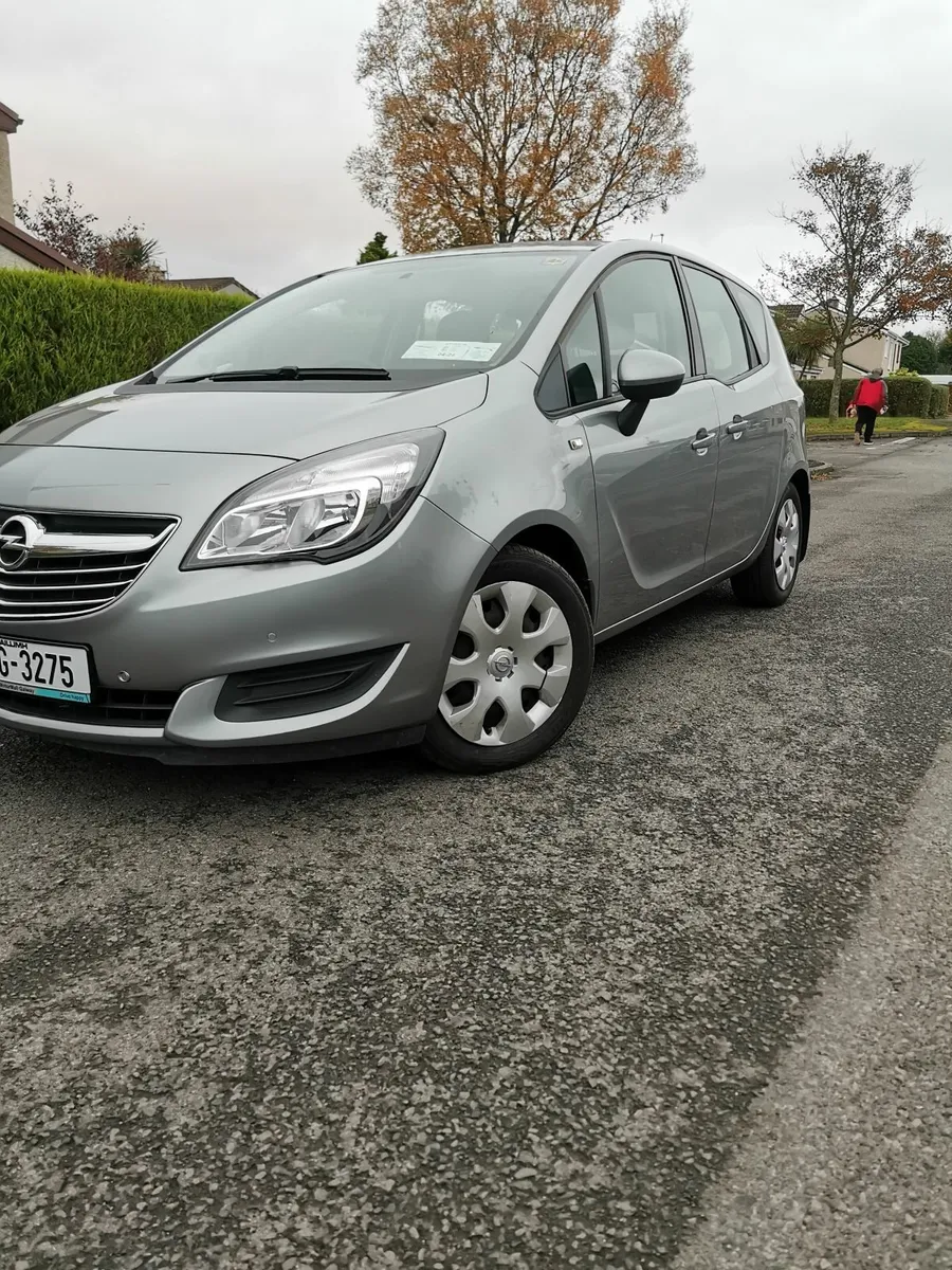 car - Image 4