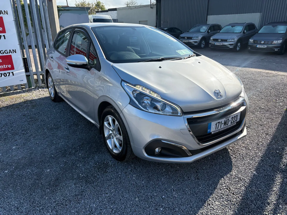 2017 Peugeot 208 - Image 1