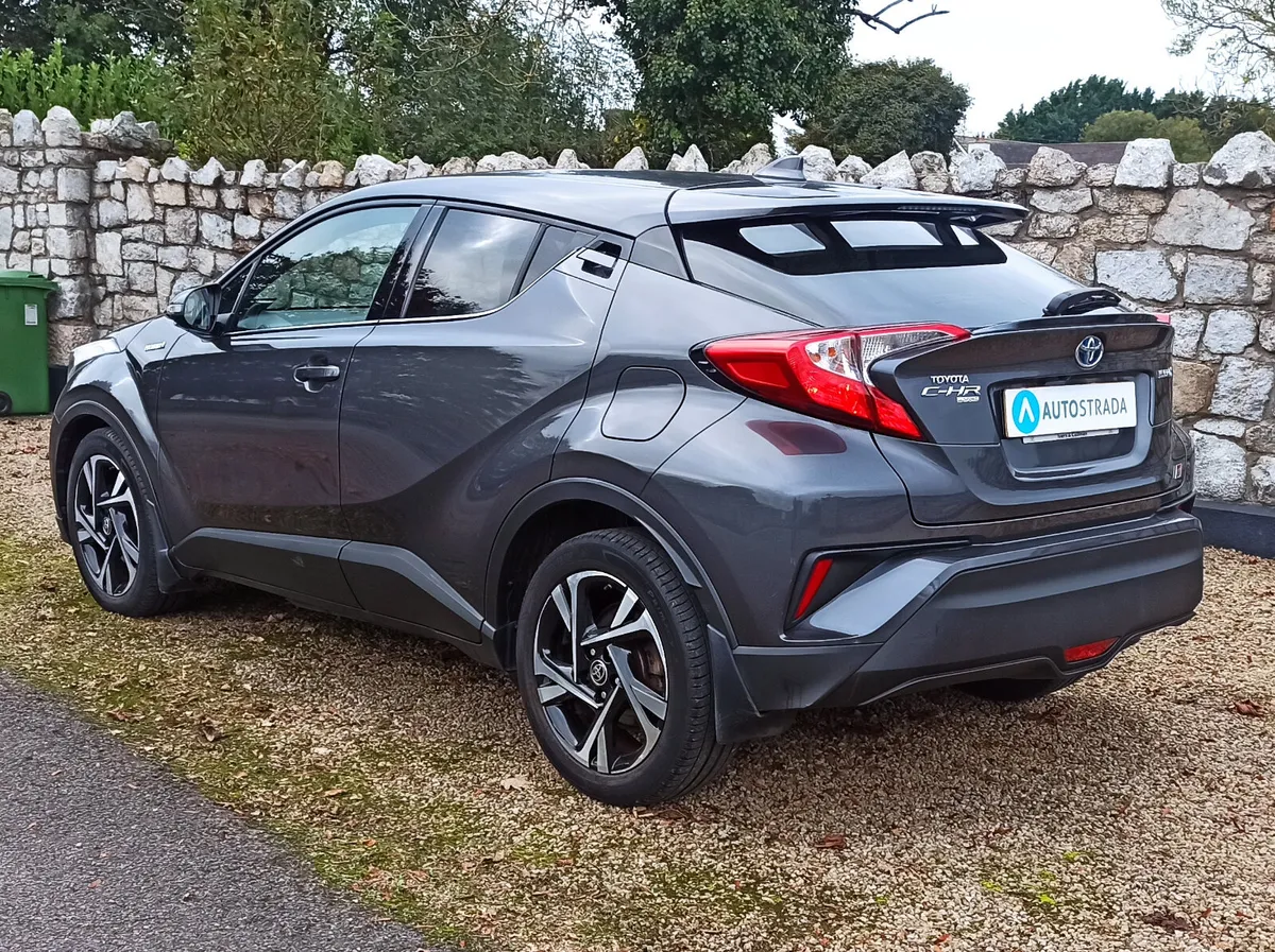 191 Toyota C-HR Sport Edition Hybrid - Image 4