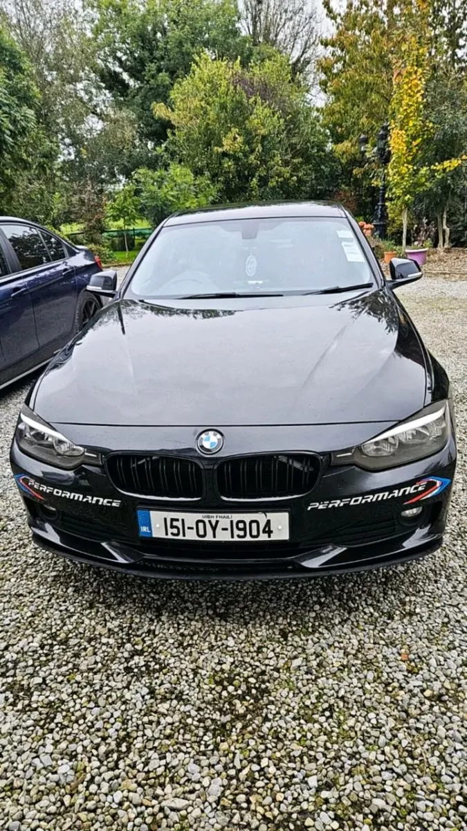 BMW F30 2015 - Image 3