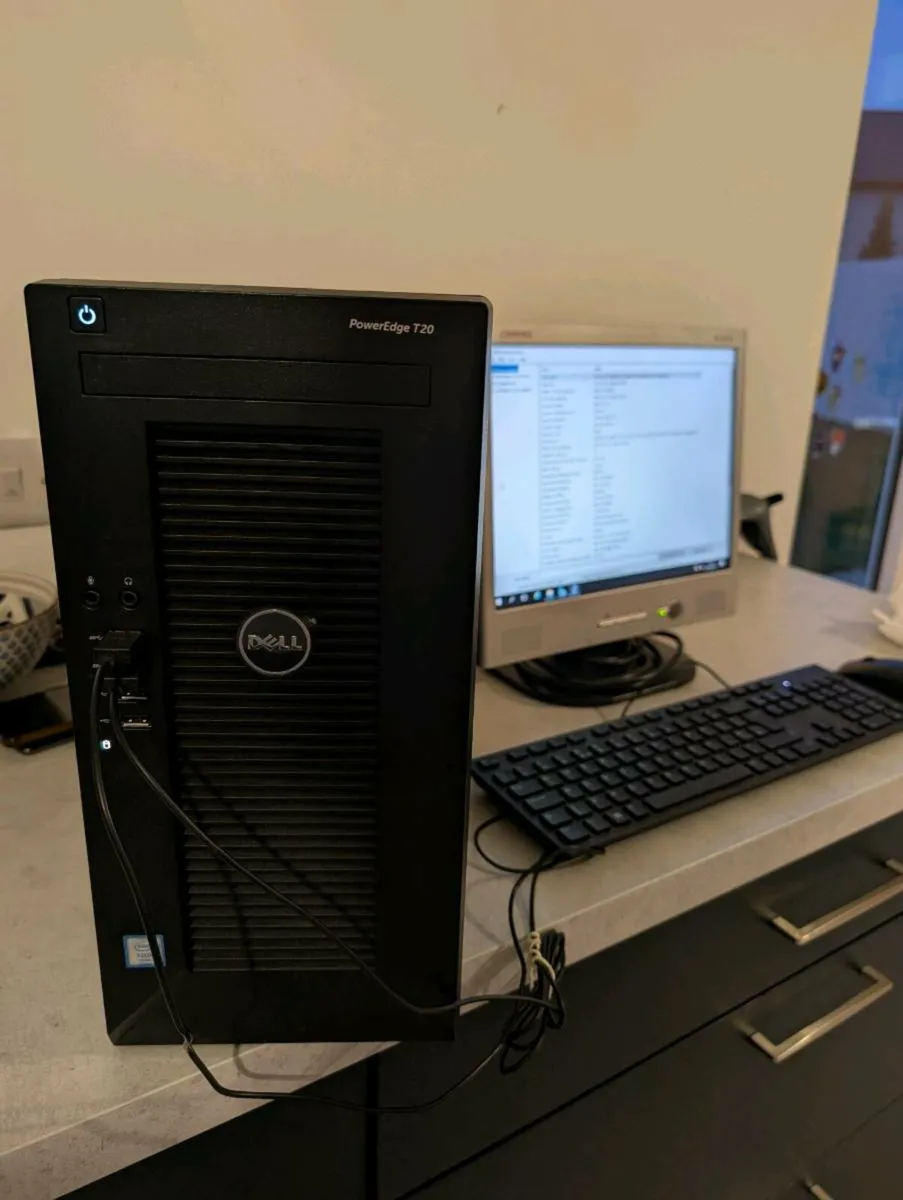 Dell PowerEdge T20 3.5" 3.2GHz, 4GB, 1TB SATA - Image 1