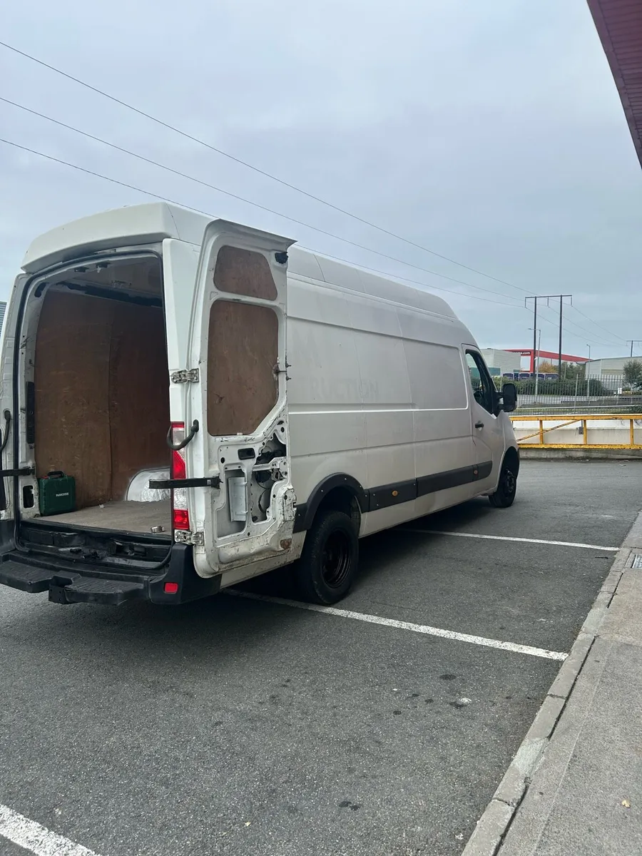 Renault Master - Image 3