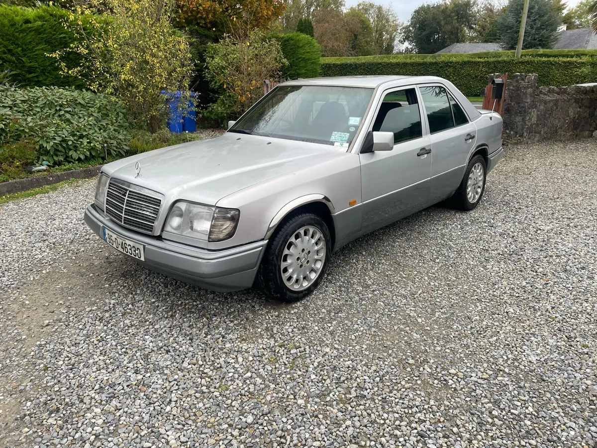W124-2.0 Mercedes - Image 1