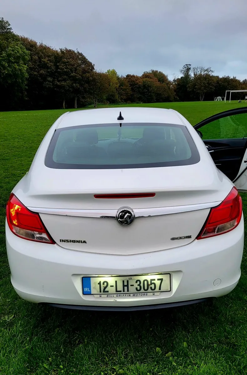 Vauxhall Insignia 2012 - Image 2