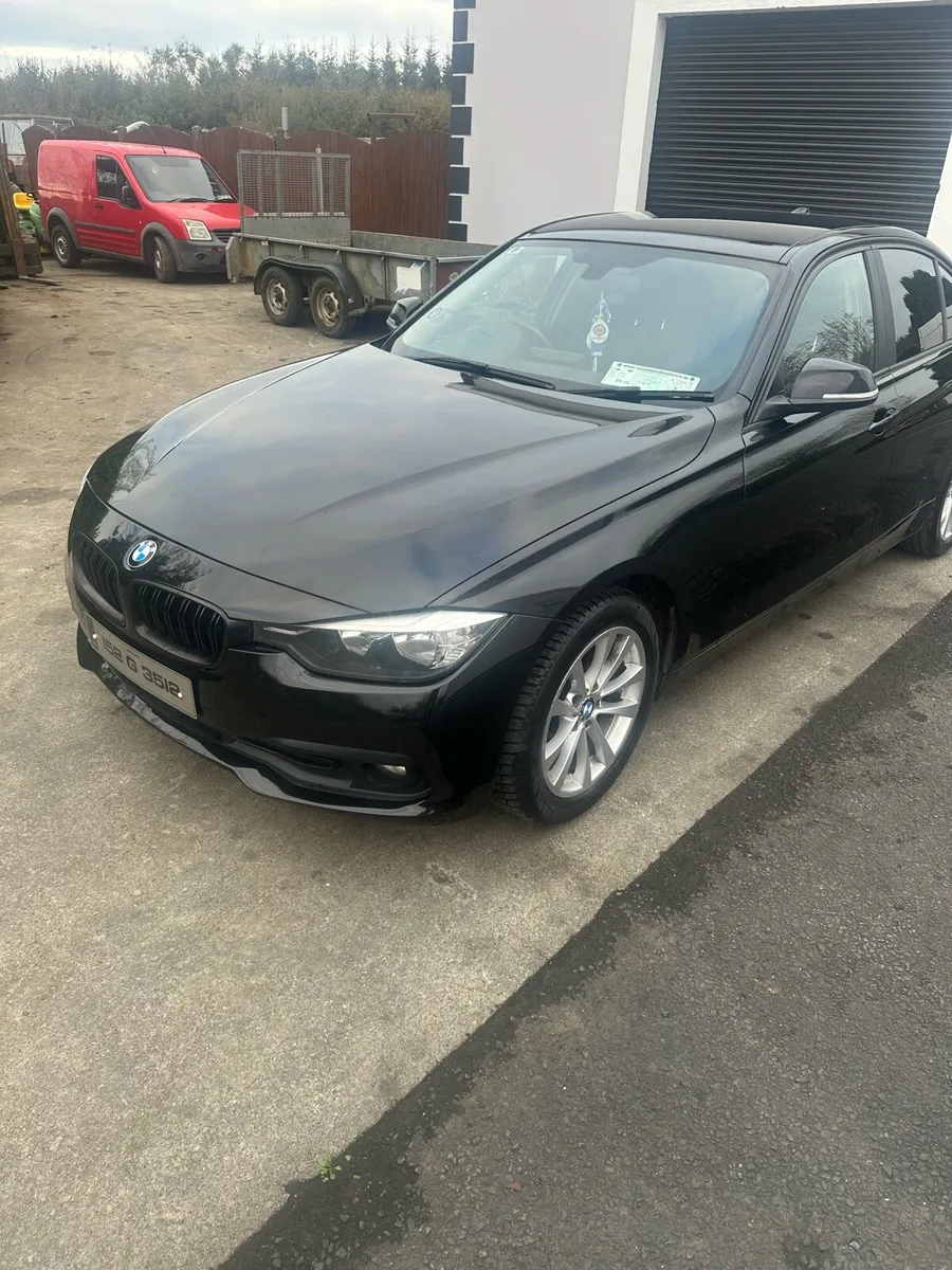 152 BMW 318i F30 - Image 2
