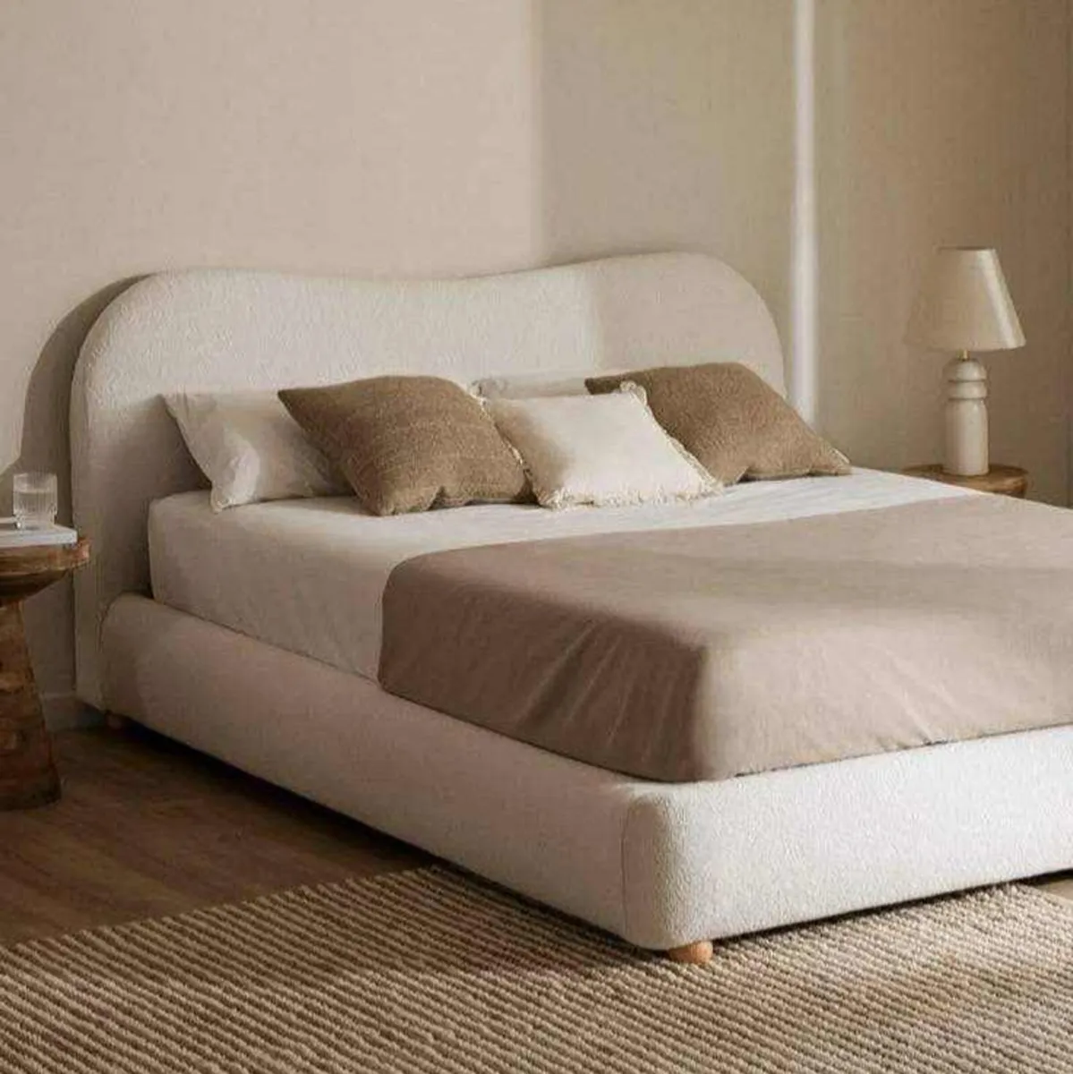 Double bed - Image 2