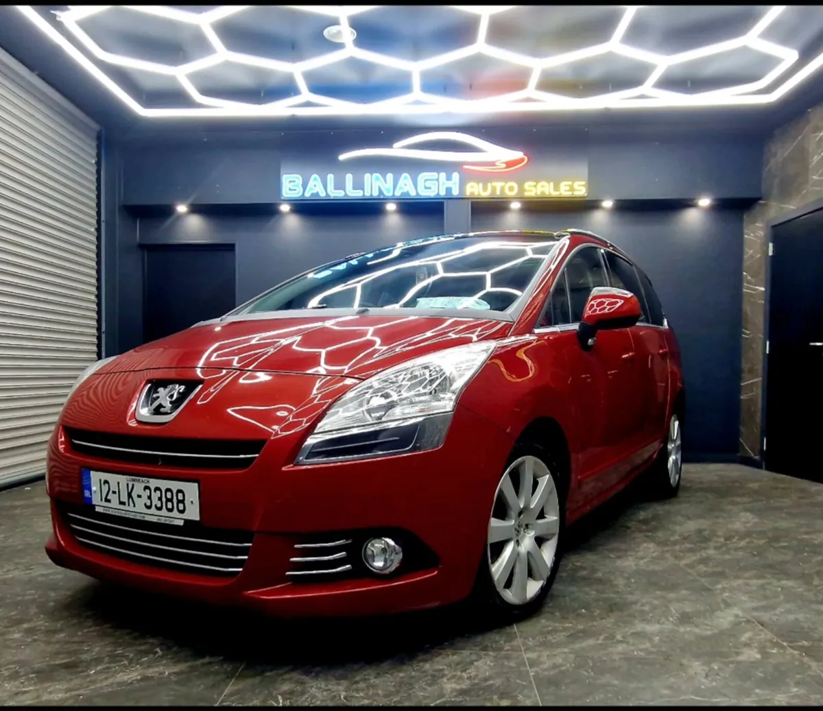 PEUGEOT 5008 7 SEATER - Image 1