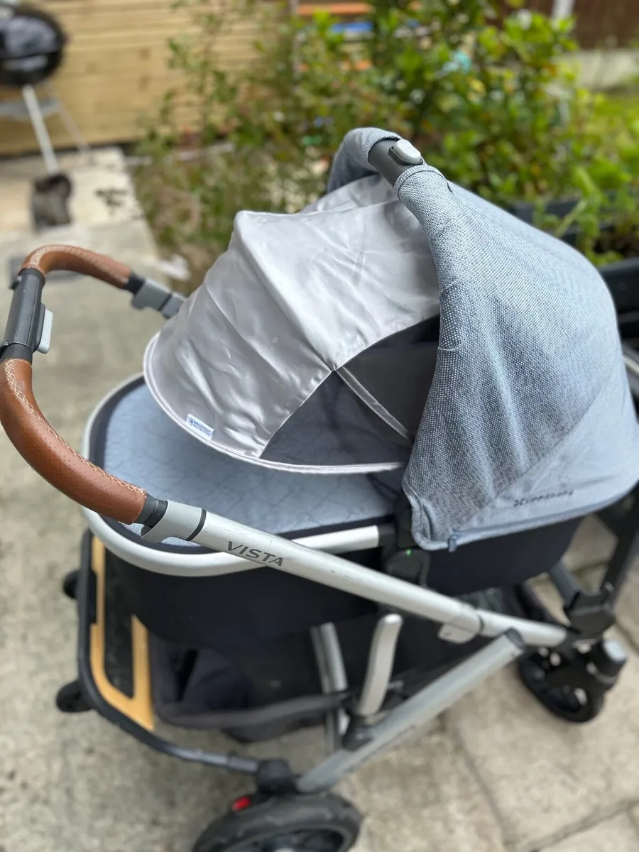 Uppababy V2 Travel System (bassinet & toddler sea) - Image 1