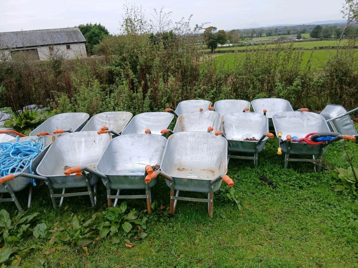 Wheel barrows on - Image 1