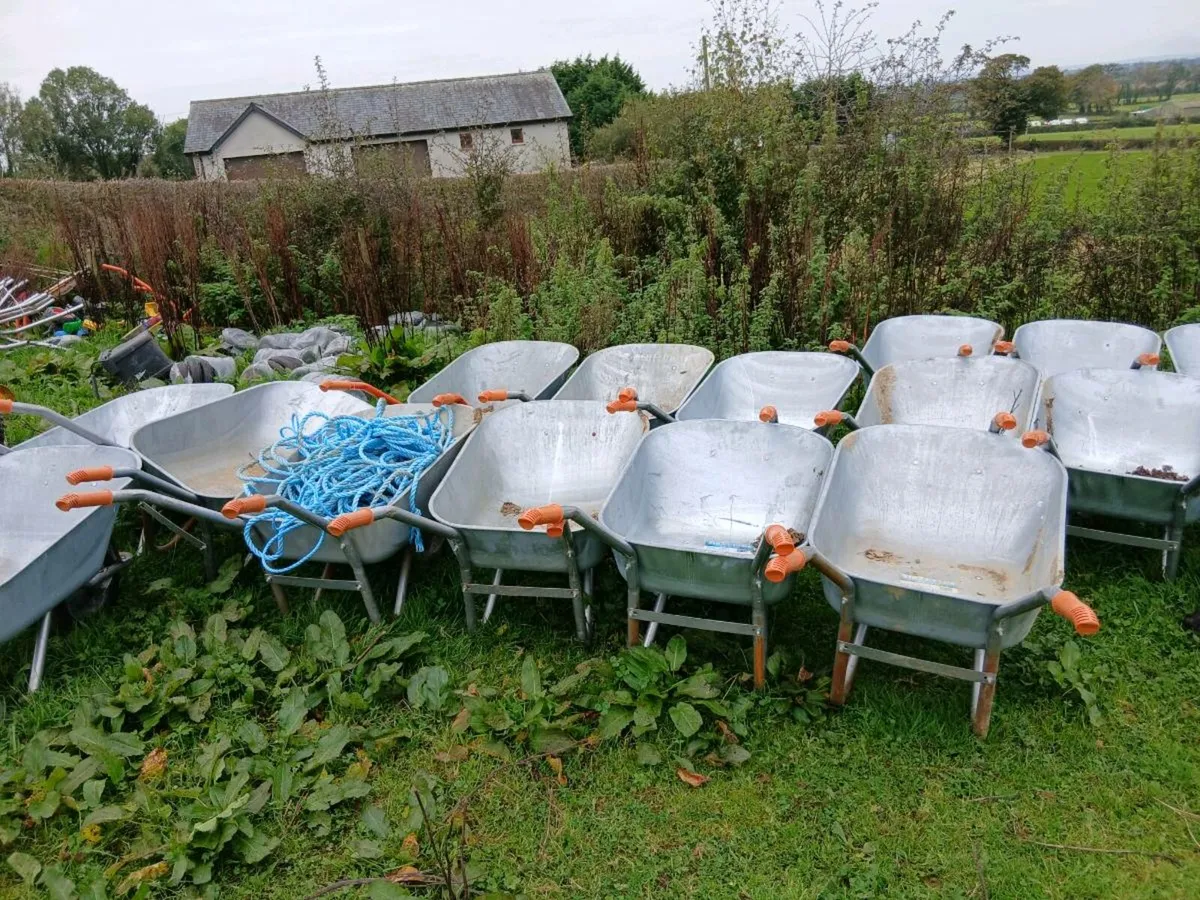Wheel barrows on - Image 2