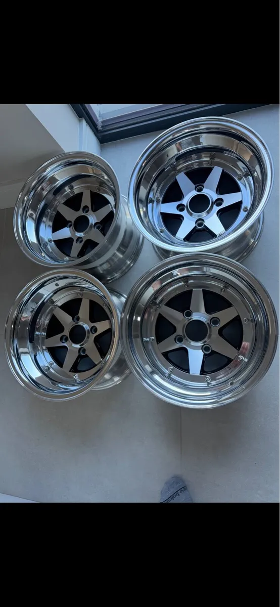 Longchamps 14x9-25 and starsharks 14x9-25 - Image 1