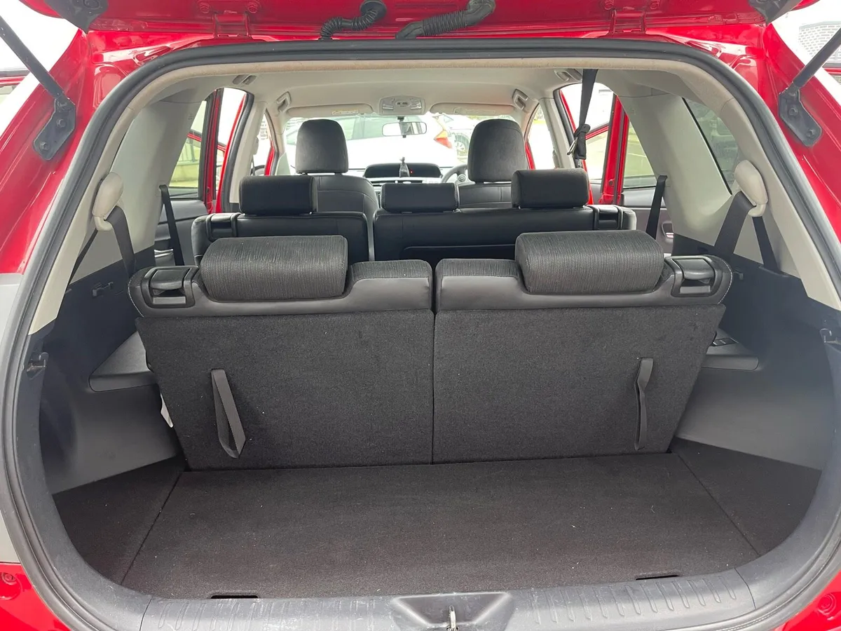 Toyota Prius 7 seater red - Image 3