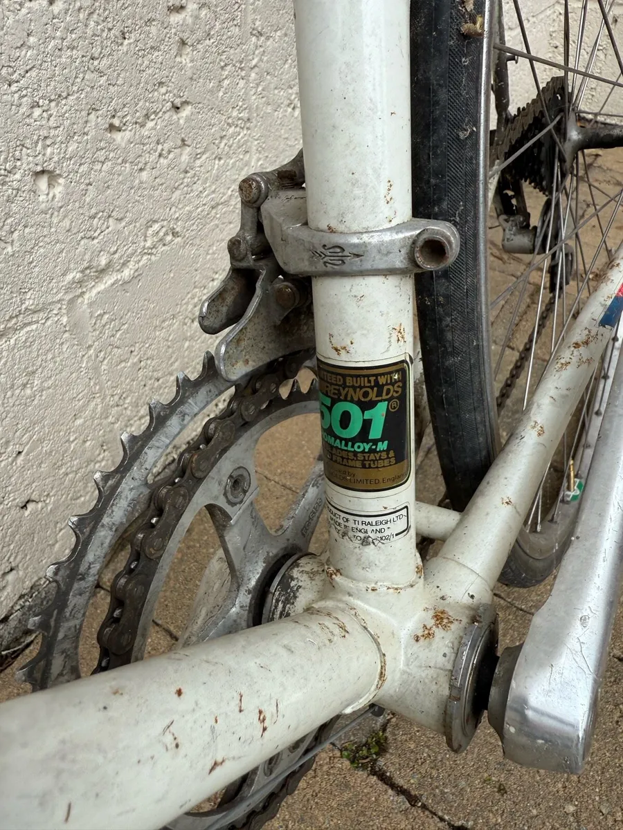 Vintage Raleigh Road bike - Image 3