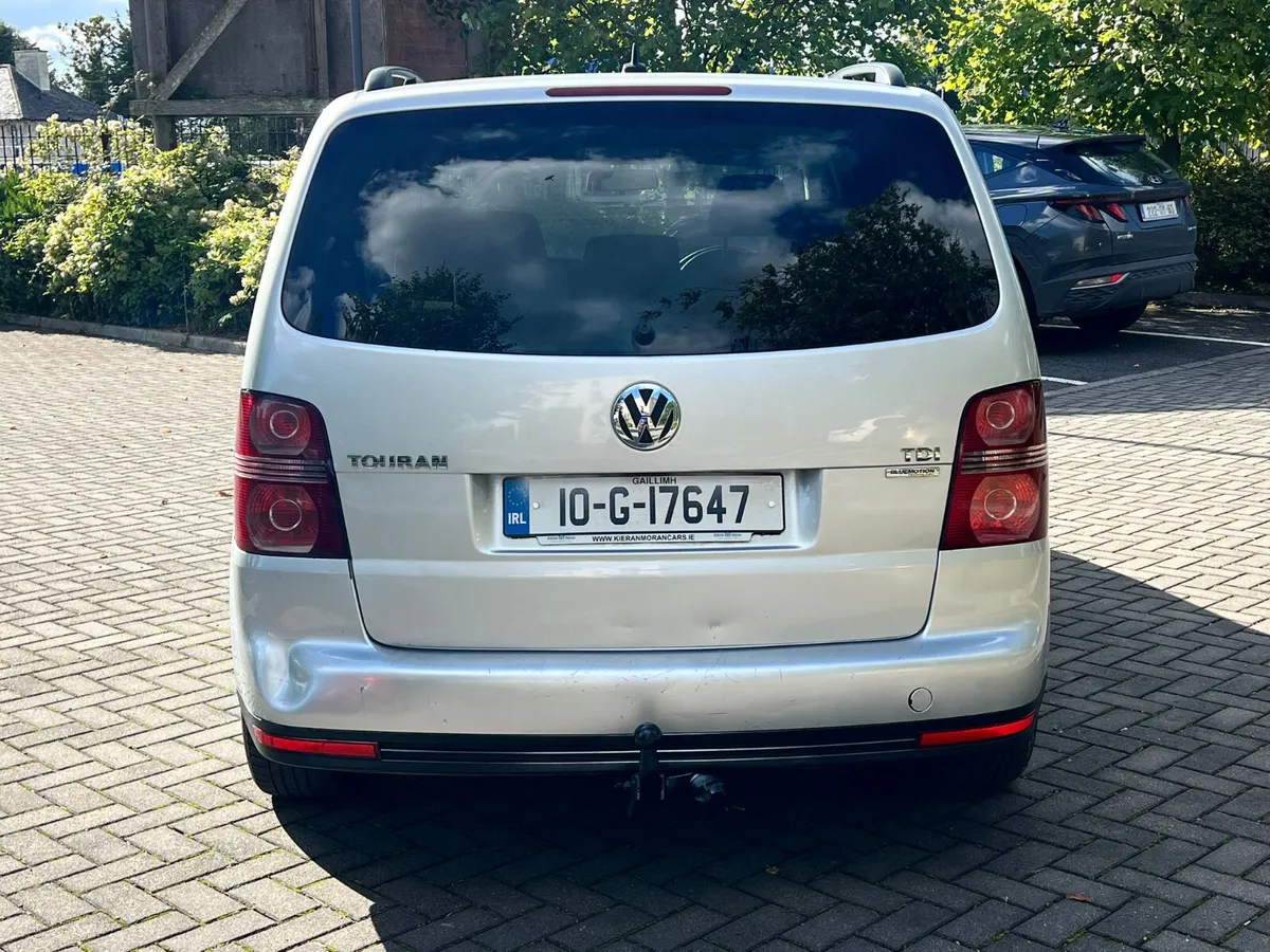 Volkswagen Touran 2010 1.9 TDI new nct 11/26 tax - Image 4