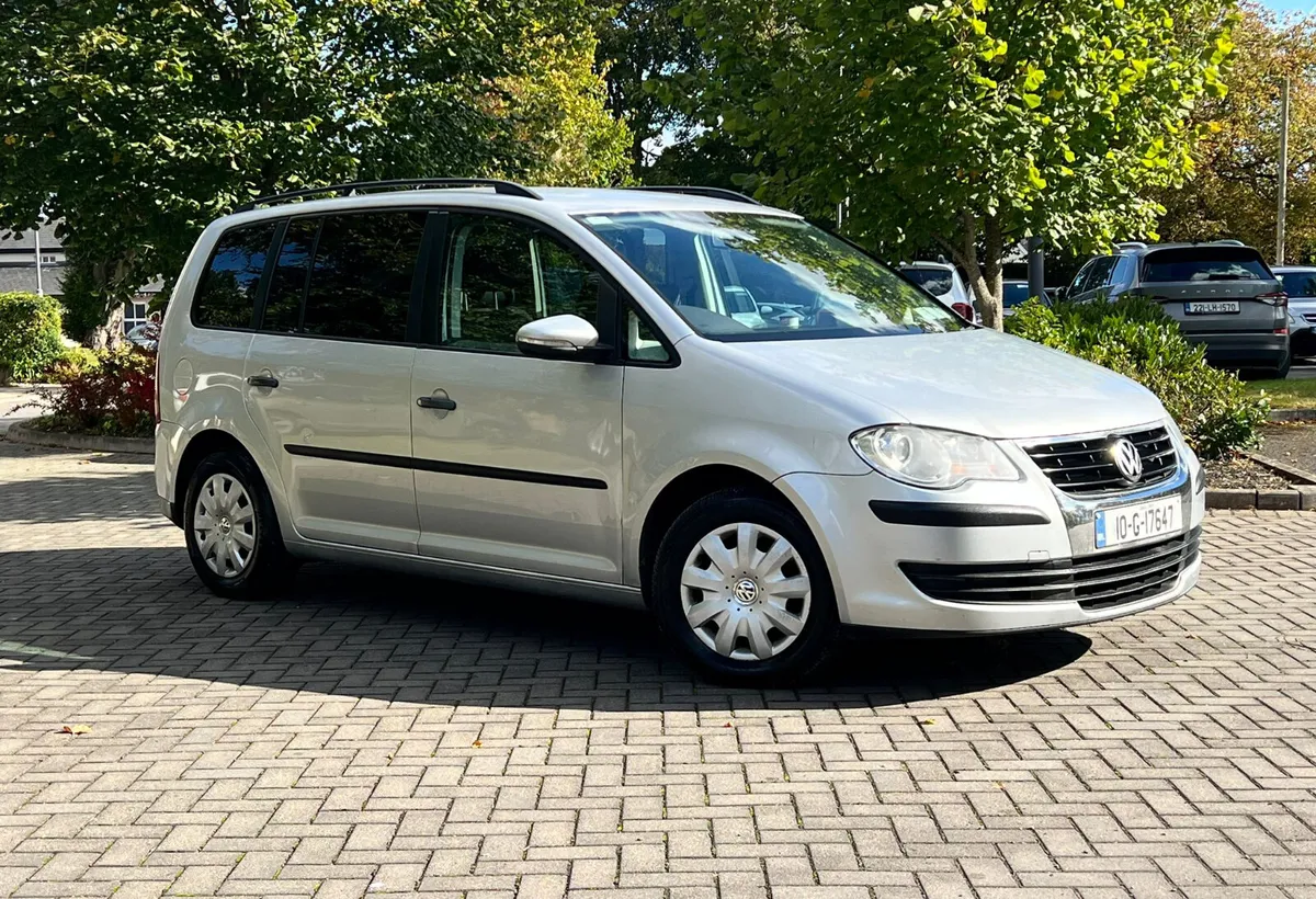 Volkswagen Touran 2010 1.9 TDI new nct 11/26 tax - Image 1