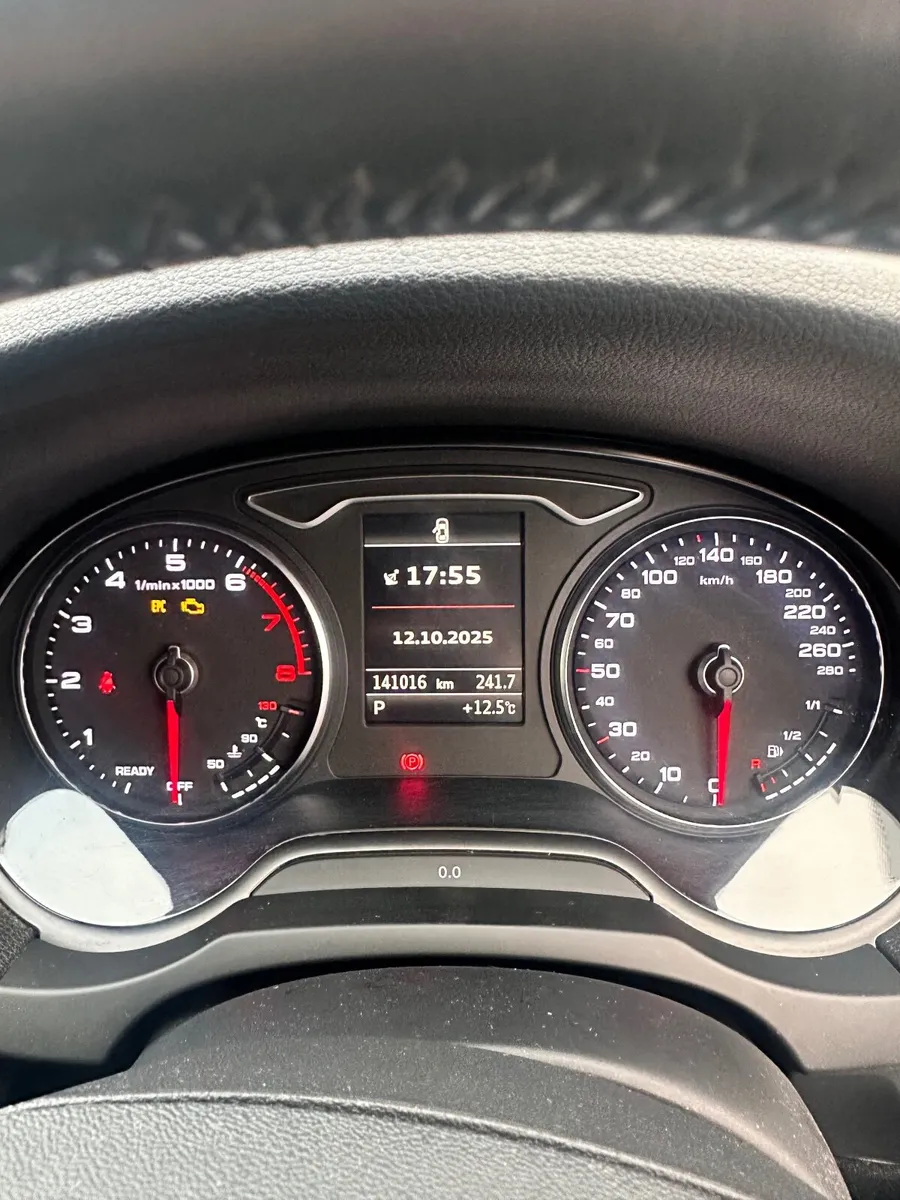 Audi A3 2016 - Image 2
