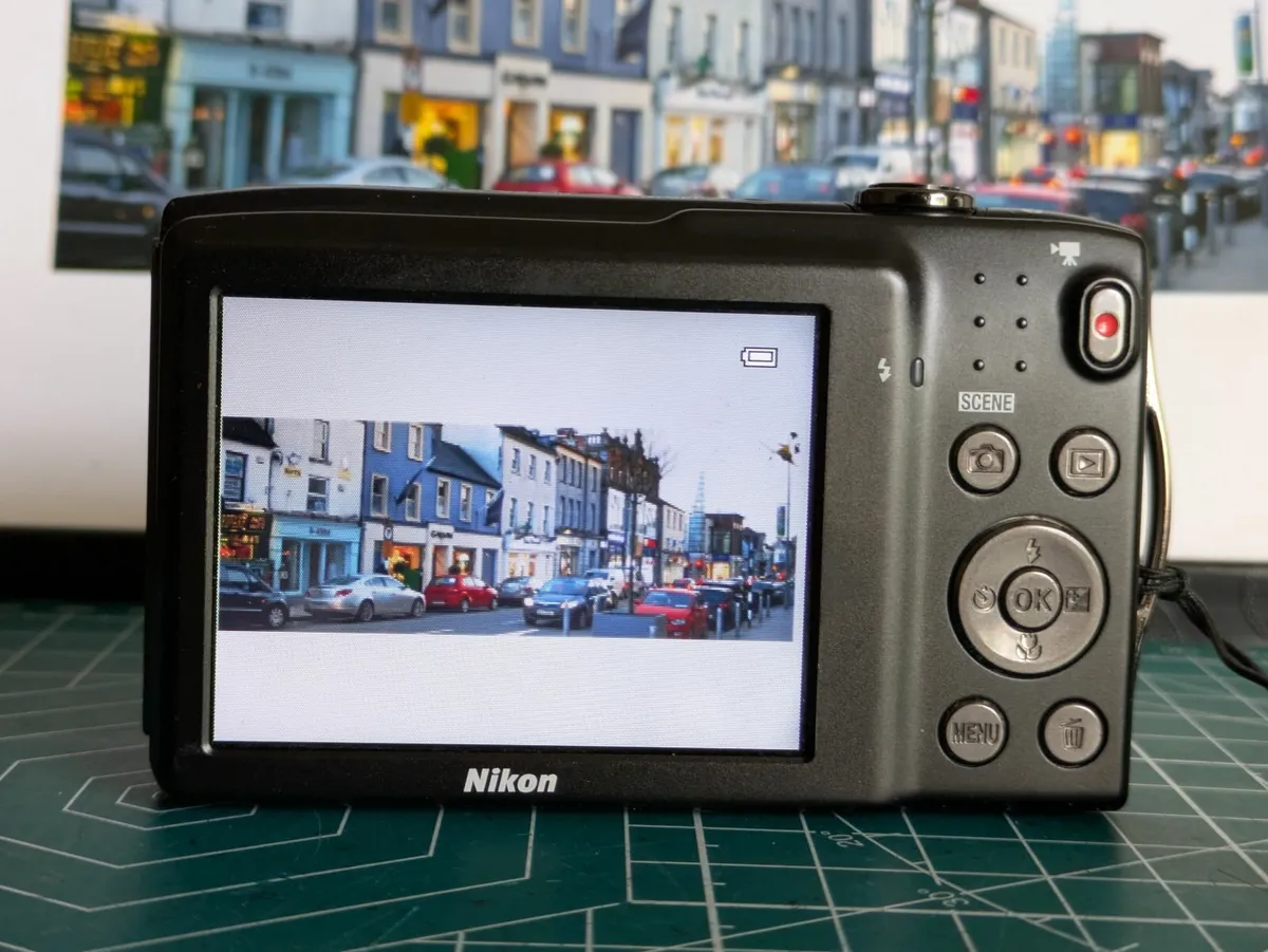 Nikon Coolpix S3300 16MP CCD🌈 digital compact 📸 - Image 4