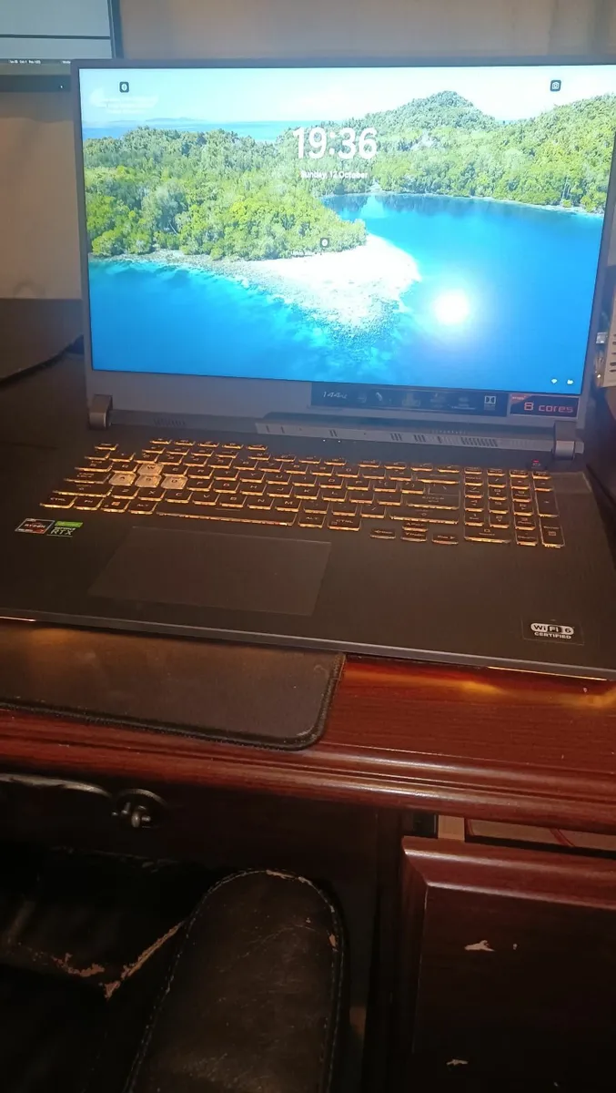Asus ROG 17" STIX Gaming Laptop - Image 3