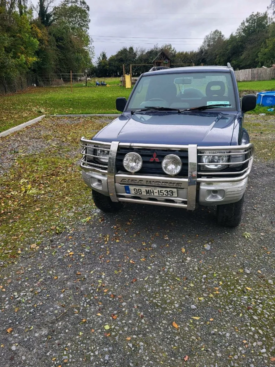 Mitsubishi pajero - Image 1